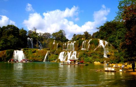 南宁+越南（下龙、河内）天堂岛 月亮湖 胡志明陵 独柱寺 全程0自费 双飞6日游（常规团）